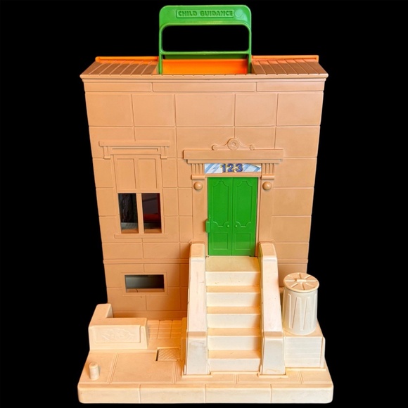 Sesame Street - Mr Hoopers Store Play set 1984 With Figures & Accessories - Picture 9 of 14